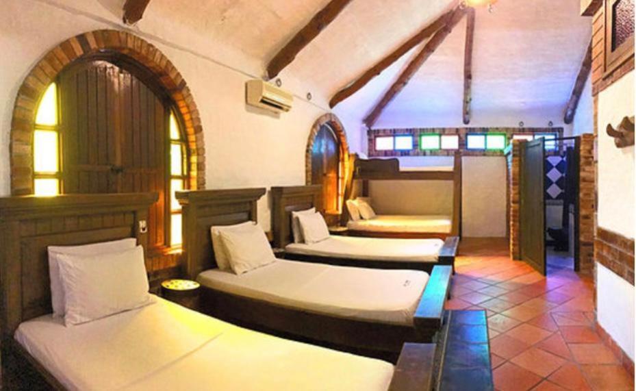 Hotel Hacienda Gualanday Apiay ภายนอก รูปภาพ