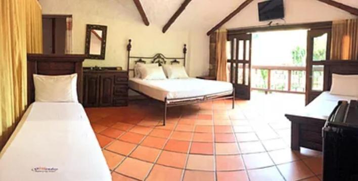 Hotel Hacienda Gualanday Apiay ภายนอก รูปภาพ